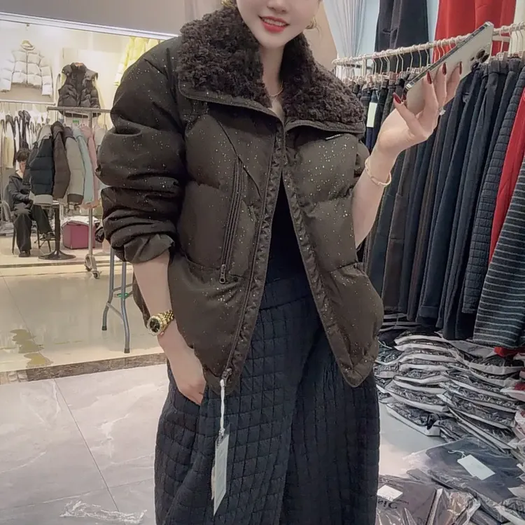 羊卷毛拼接翻领亮晶晶百搭羽绒外套