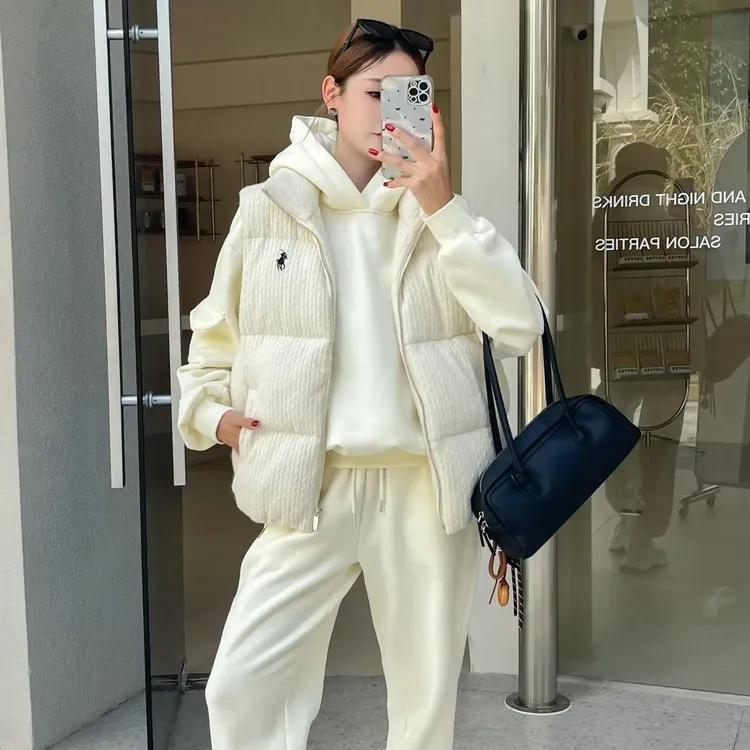 潮小妞秋冬女外套三件套加绒卫衣棉马甲松紧腰加绒卫裤休闲时尚