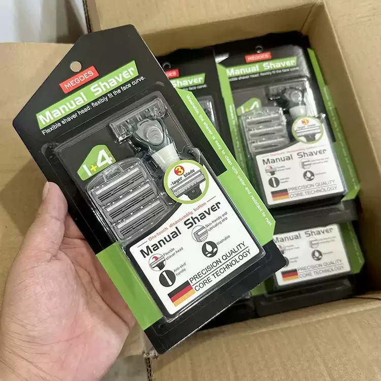 德国品质！4刀头男士便携手动三层剃须刀不锈钢可水洗刮胡刀套装