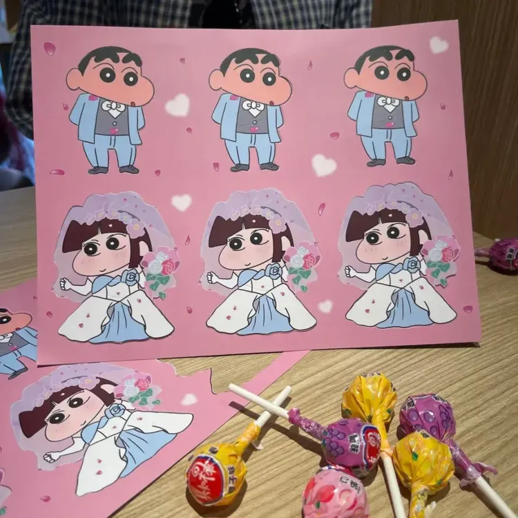 【喵喵】蜡笔小新主题棒棒糖卡纸装饰卡纸七夕礼物送女友拍照配件