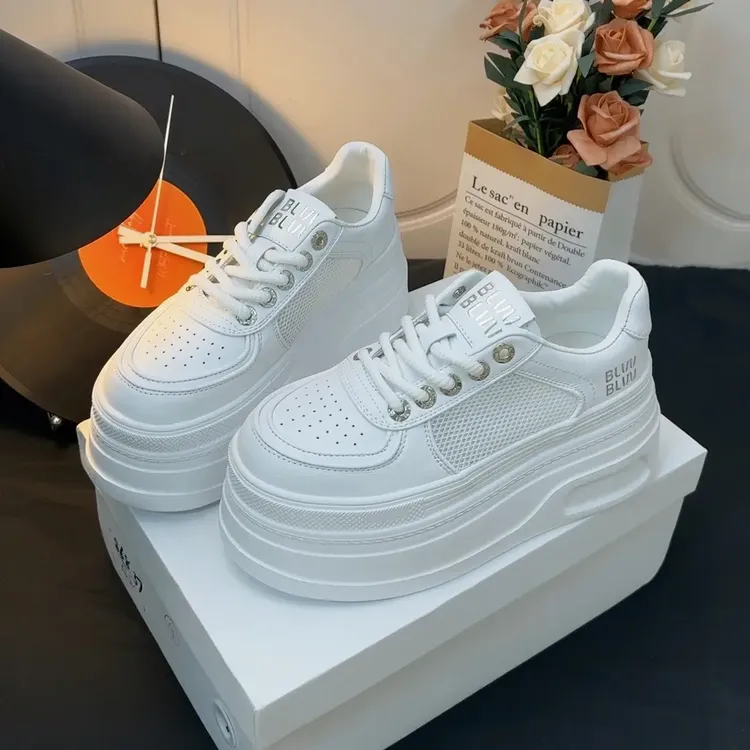 小白鞋女2025夏季新款真皮松糕厚底8cm百搭显脚小休闲鞋运动板鞋
