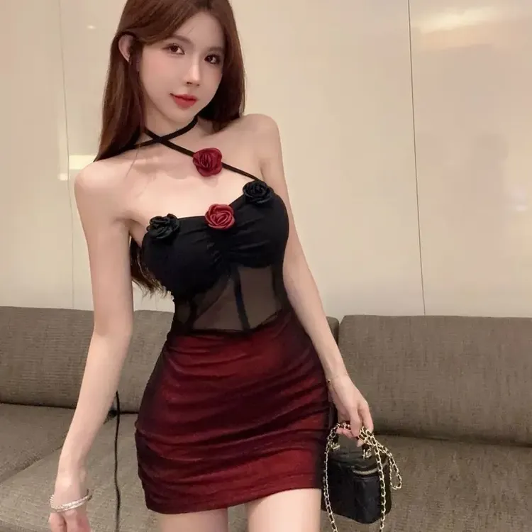 【CherryBaby】暗黑辣妹风性感挂脖带胸垫抹胸连衣裙修身包臀裙