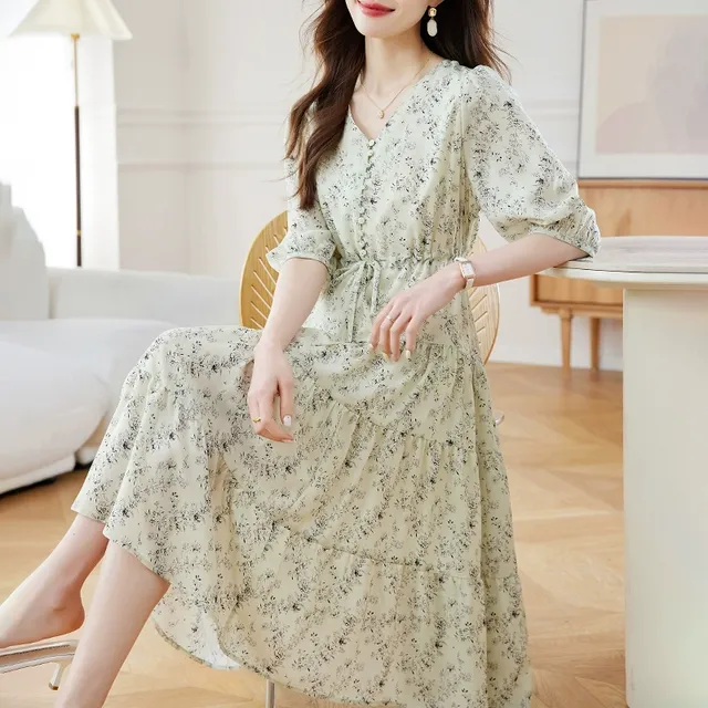 法式雪纺碎花连衣裙女夏季2025年新款轻奢高级感气质超火绝美裙子
