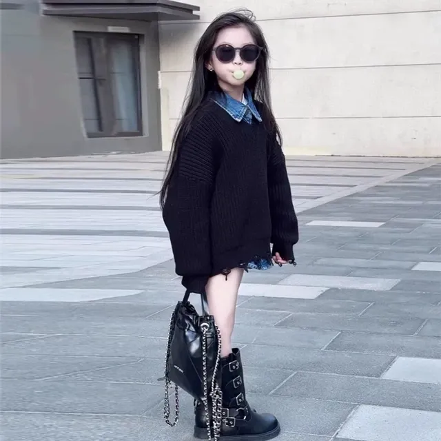 女童毛衣2025春装新款洋气时髦儿童黑色百搭套头针织衫春秋打底衫