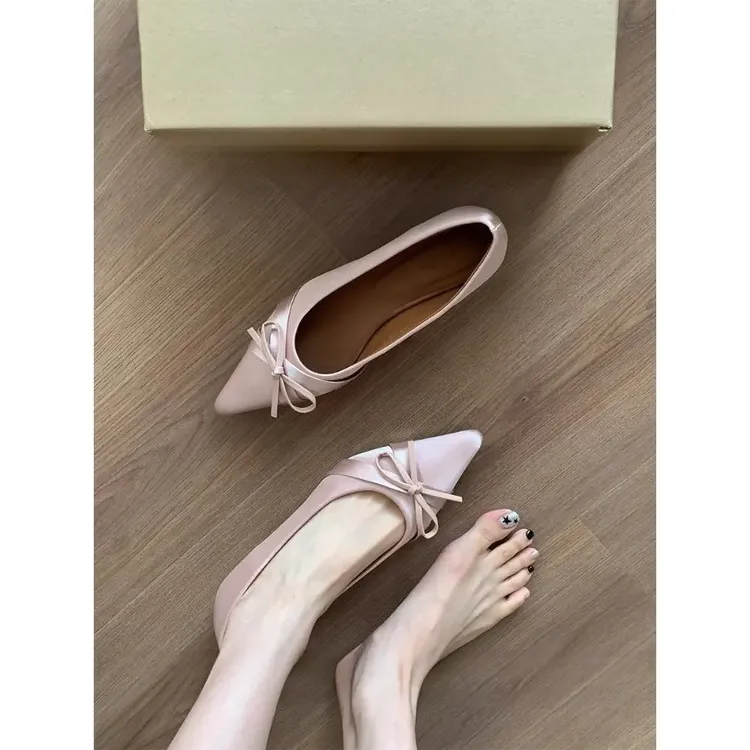 3cm内增高缎面气质尖头单鞋女2025年春秋新款法式温柔配裙晚晚鞋