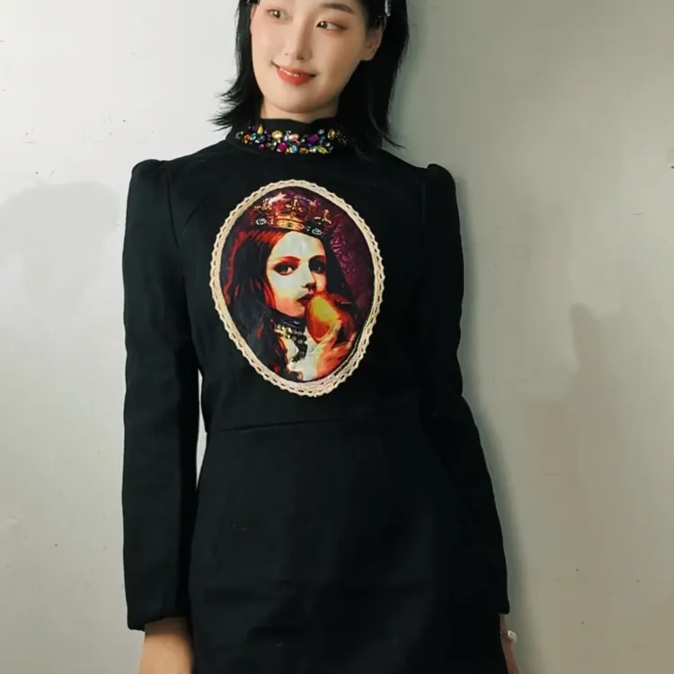 收腰显瘦羊毛秋冬连衣裙彰显轻奢女人味