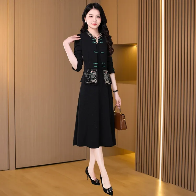 拉夏贝尔旗袍套装连衣裙春2025新款贵夫人洋气盘扣重要场合两件套