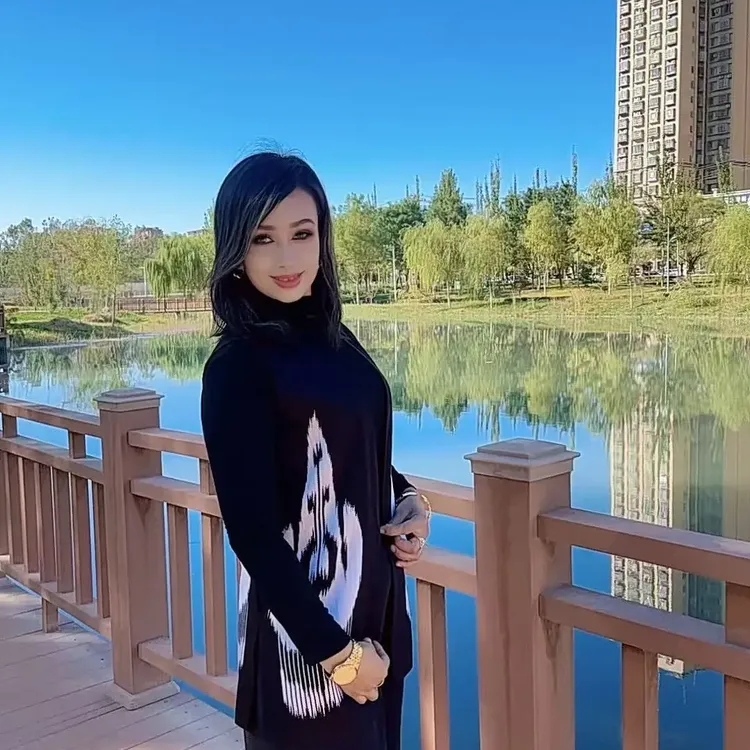 纯艾特莱丝女士秋冬时尚休闲马甲