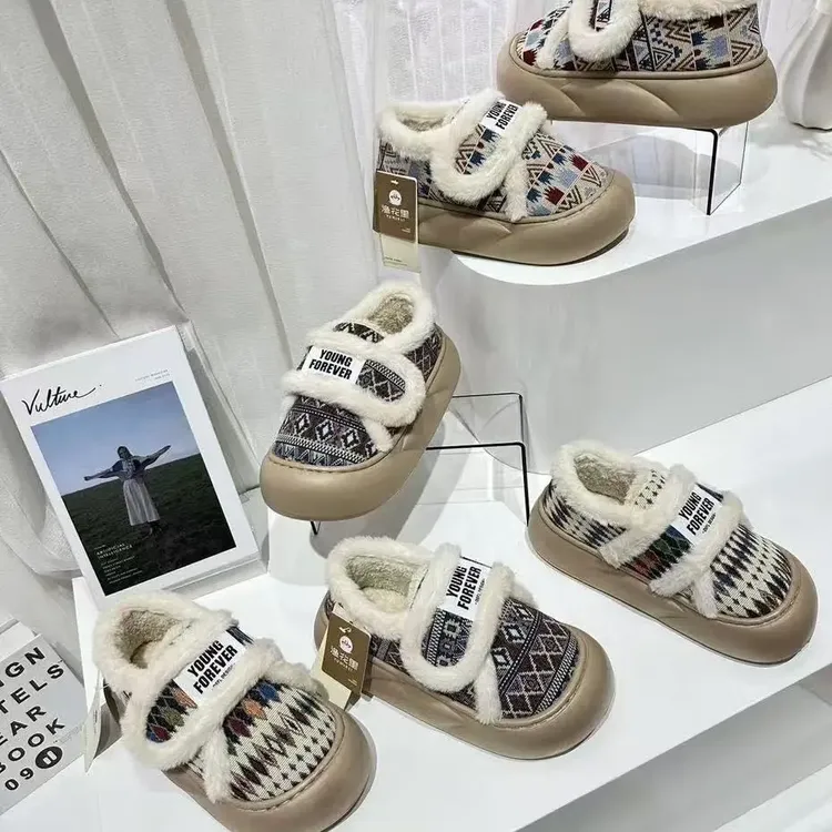 娜娜家冬季女生加厚防滑民族风加绒厚底居家外穿棉鞋888