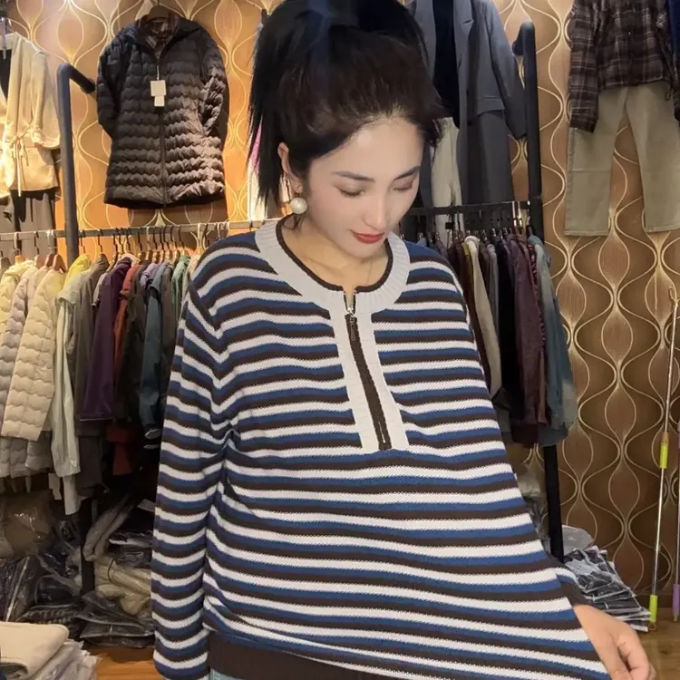条纹宽松型针织常规款毛针织衫带拉链毛衣
