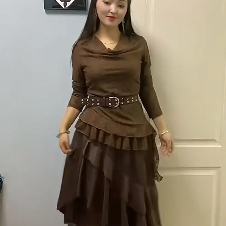 蕾丝拼接不规则麂皮绒高腰百搭秋季女款A字半身长裙