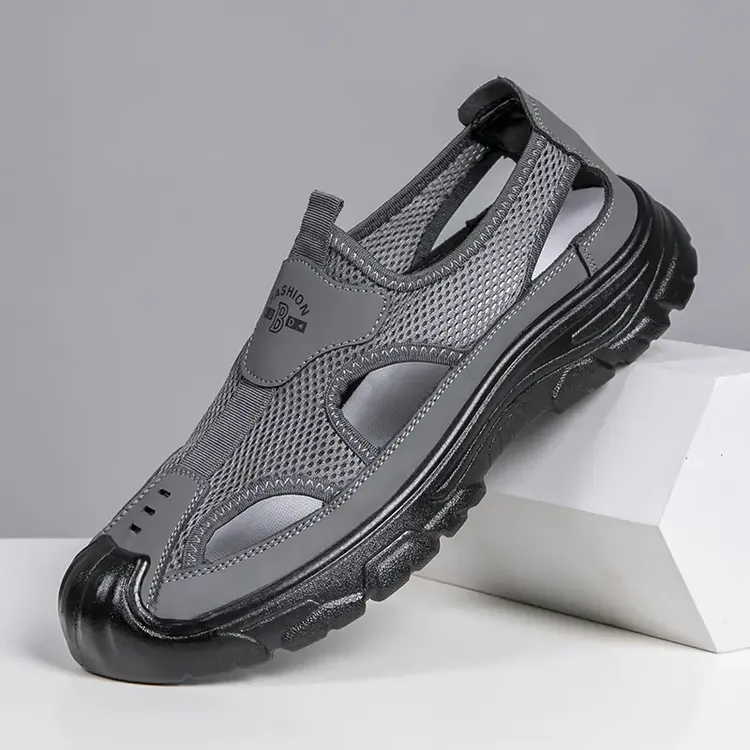 夏季透气包头镂空男凉鞋中老年休闲百搭老北京防滑凉鞋男款沙滩鞋