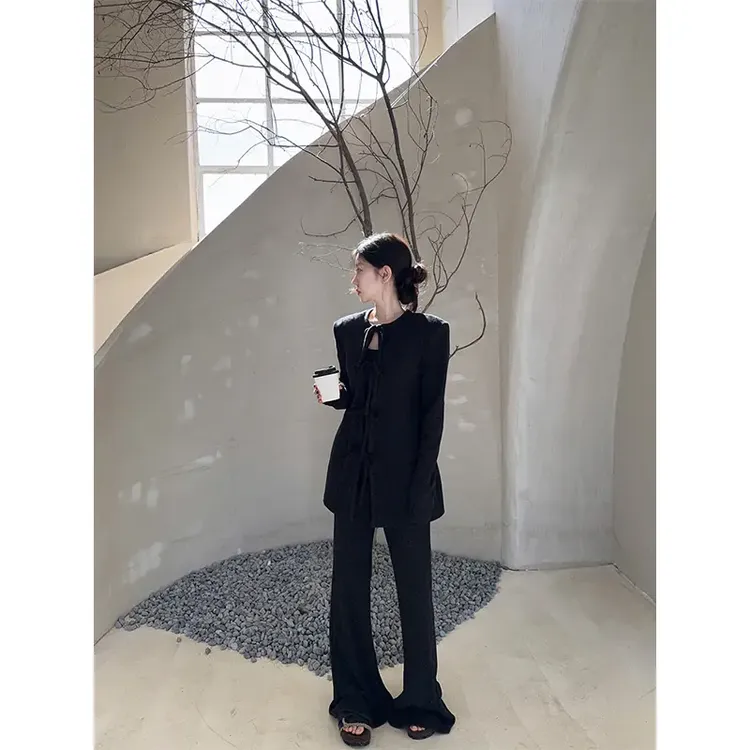 高级感蝴蝶结圆领长袖垫肩上衣新款松紧腰直筒显瘦微喇长裤两件套