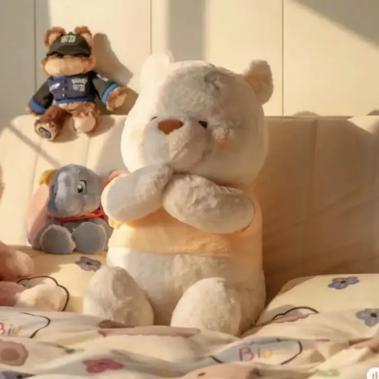 可爱冬日噗噗维尼熊玩偶毛绒玩具卡通公仔抱枕生日礼物送女生E243