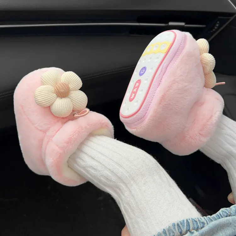 冬季宝宝学步鞋加绒加厚保暖婴儿鞋软底小香风公主棉鞋不掉跟棉靴