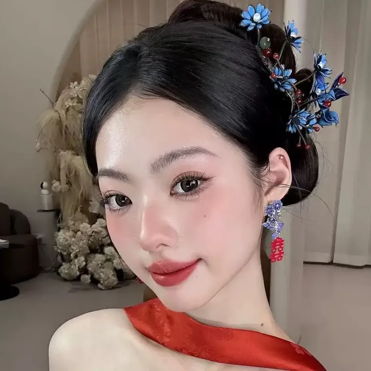 蓝色蝴蝶新娘头饰新中式复古简约流苏宫廷晨袍礼服发夹发饰