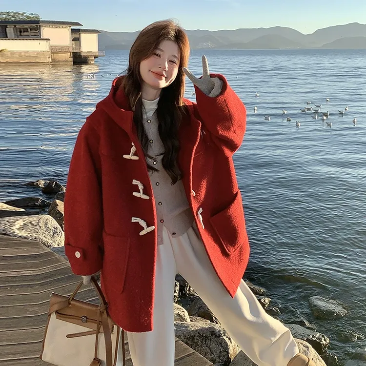 ZB260-3599中国红学院风夹棉牛角扣连帽大衣拜年服新年红韩系学院