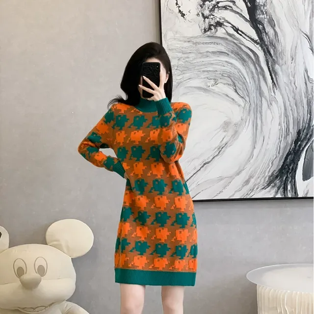 后妈裙洋气毛衣女中长款显瘦打底直筒裙半高领秋冬季新款彩色针织