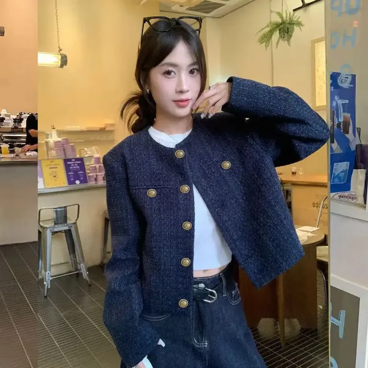 藏蓝色短款小香风外套女2025新款冬季加棉外套单排扣高级感宽松
