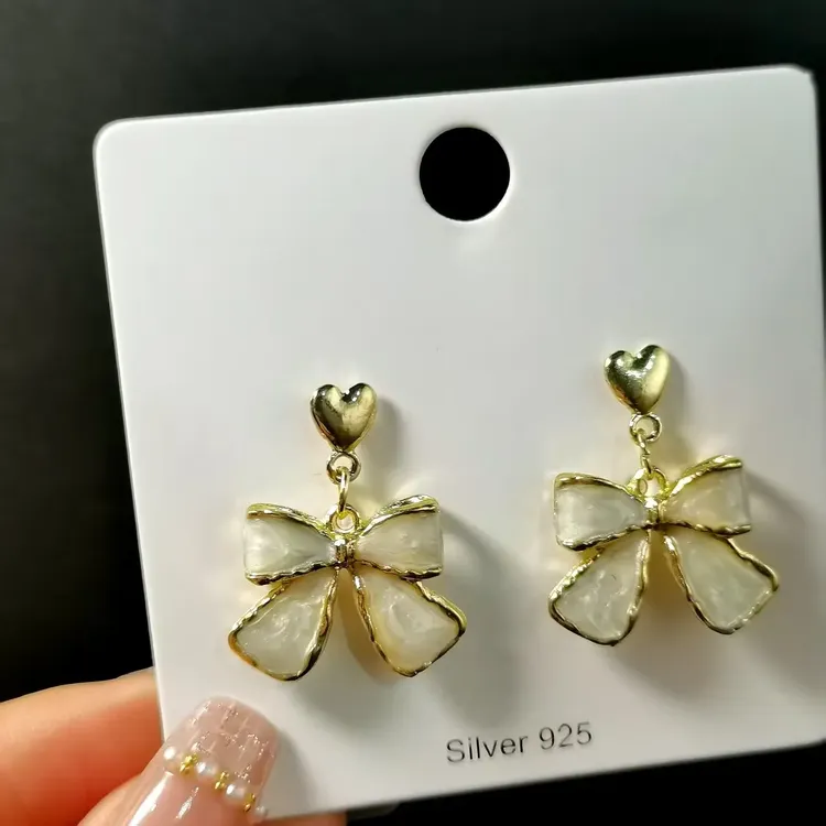 合金耳饰 法式蝴蝶结滴釉爱心耳钉女气质百搭设计复古高级感耳饰