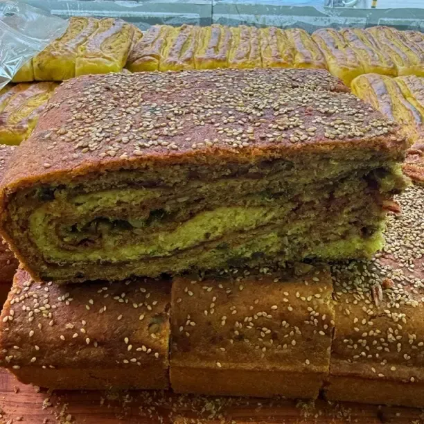 马志国甘肃临夏回族特色清真千层玫瑰饼、层层有料现做现发