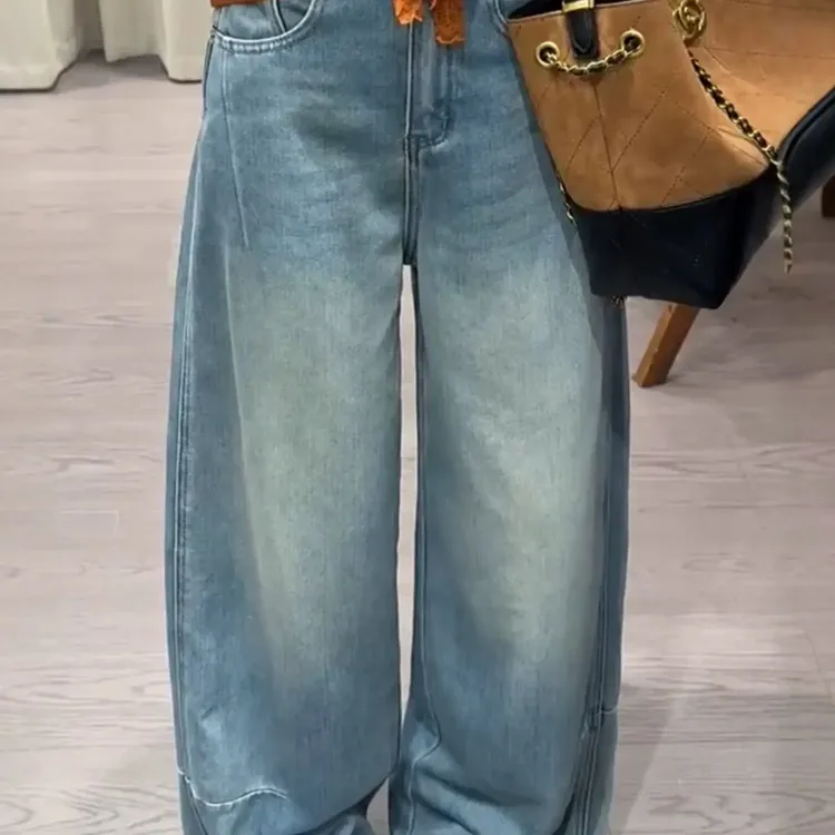 高腰加绒弯刀阔腿牛仔裤女冬季植绒水洗磨白宽松显瘦百搭拖地裤