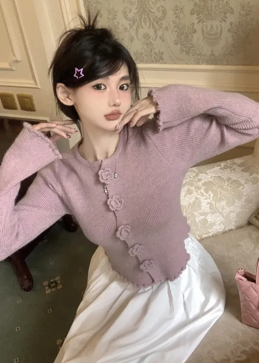 立体花朵长袖针织衫甜美设计感木耳边修身显瘦内搭