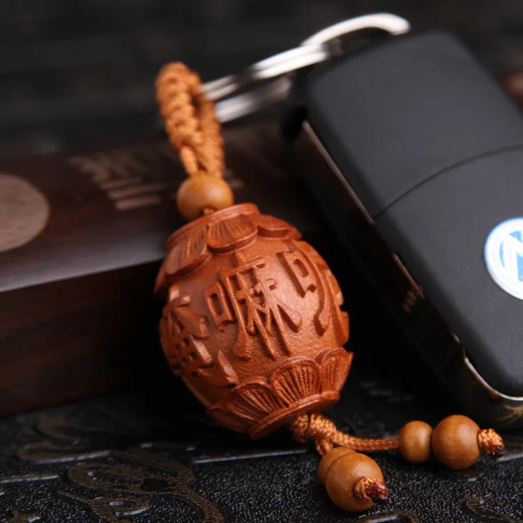 五台山桃木护身挂件平安护身符随身带正宗桃木挂件六字真言钥匙扣