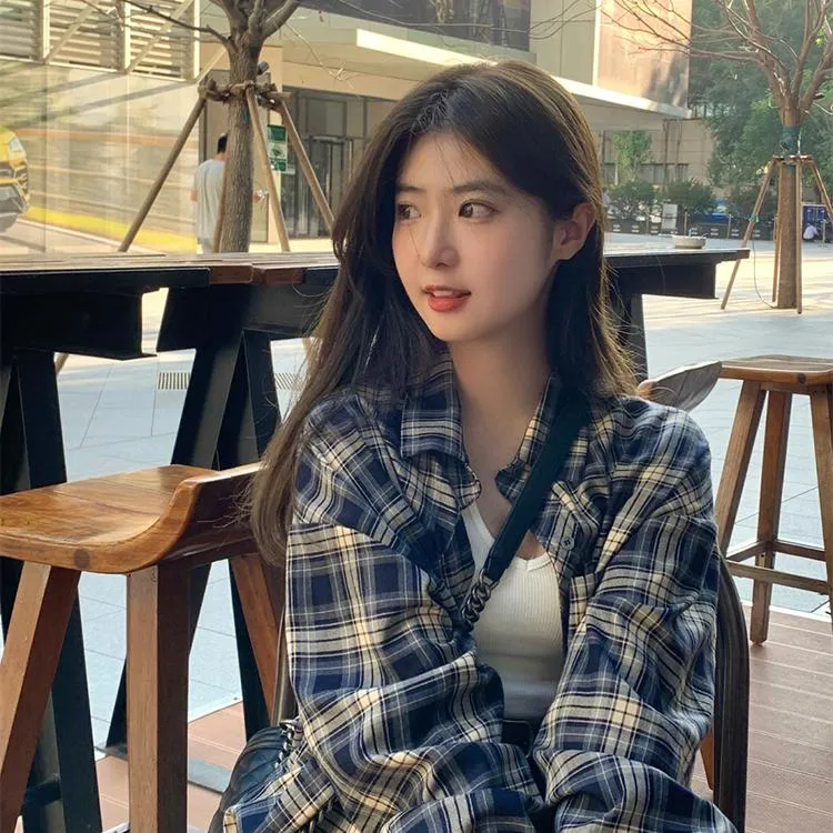 幂式穿搭格子衬衫女爆款秋冬新款慵懒风百搭复古休闲洋气宽松衬衣