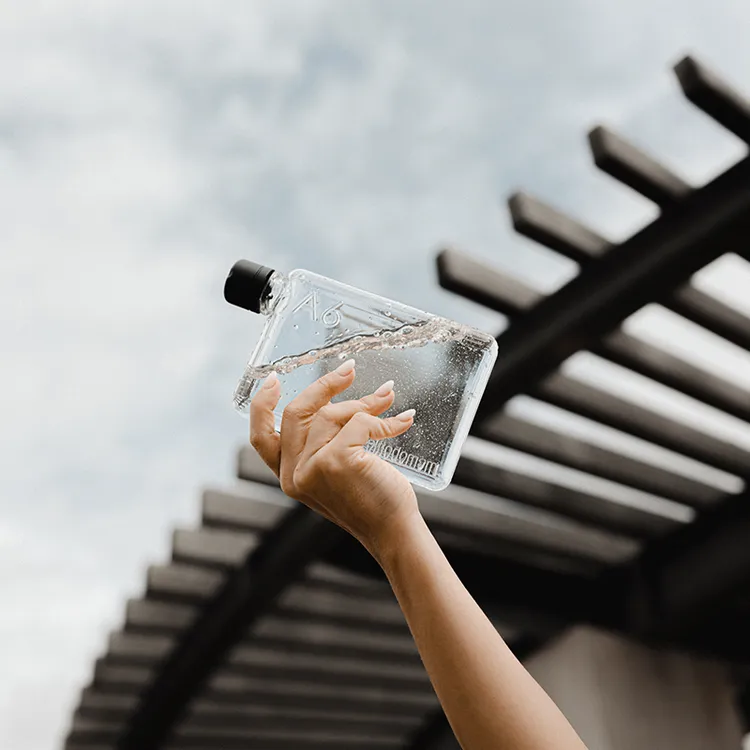 澳洲 memobottle 扁平水壶健身水杯多功能便携水杯简约水杯松驰感