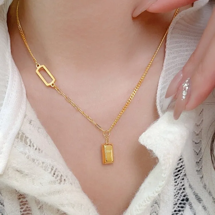 米丁 钛钢吊坠 小方块锁骨链精致新款网红不掉色时尚金色百搭项链