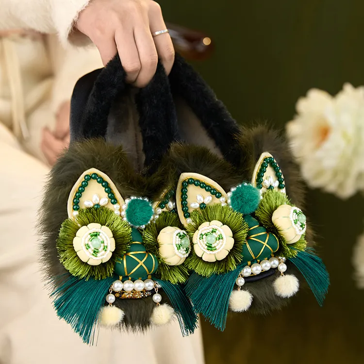 绿色棉鞋女款秋冬鞋绣花毛毛虎头鞋女款爆款2025新款原创虎头女鞋