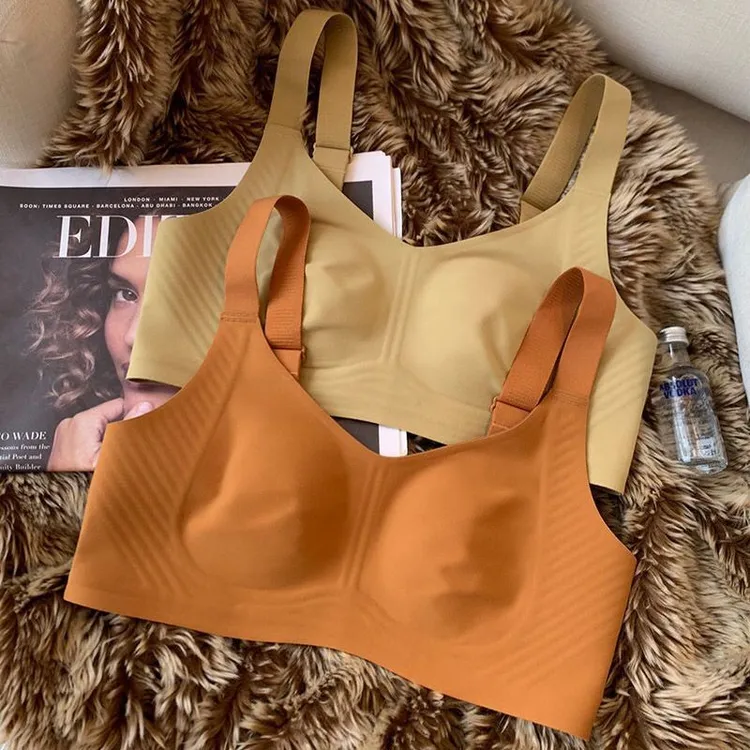 薄款大胸显小内衣女无痕兔耳朵无钢圈收副乳防下垂文胸罩美背大码