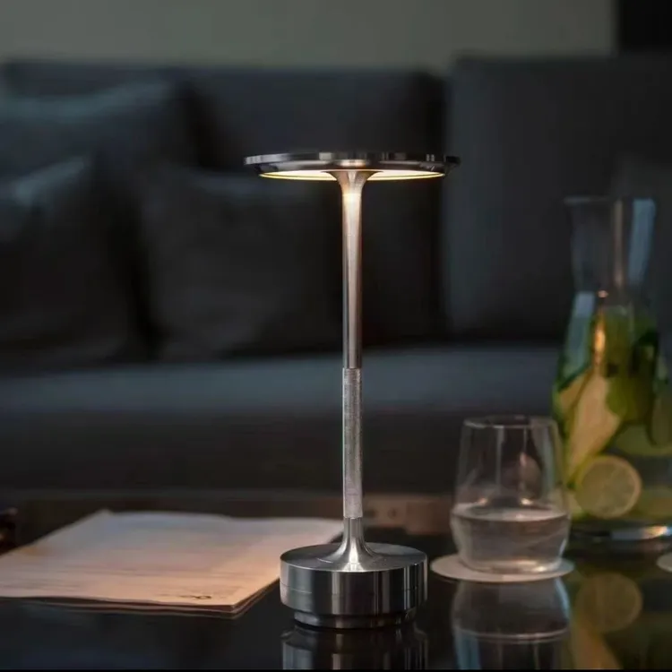 飞碟款新颖充电台灯简约装饰酒吧氛围触摸灯餐厅桌面创意摆件高端