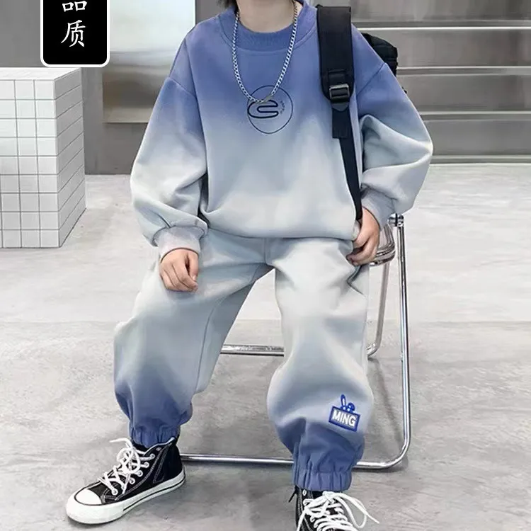 运动洋气帅气潮流春装儿童休闲春季男孩宽松中大童渐变炸街套装