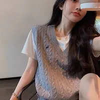 秋季女装独特漂亮小衫洋气叠穿针织毛衣背心刺绣马甲坎肩外穿马夹