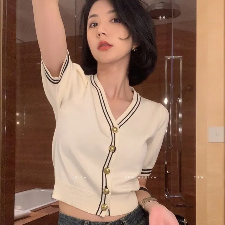 高档洋气针织衫女夏季冰丝小香风开衫短袖薄款v领上衣外搭小披肩