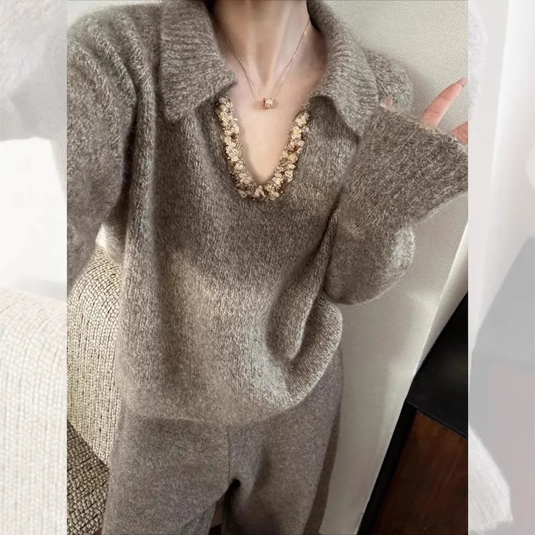 秋冬女装洋气外穿亮片v领翻领毛衣慵懒风高级感宽松针织衫上衣服