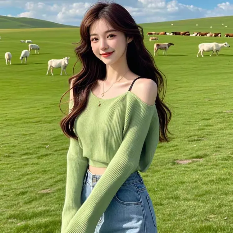 秋冬女装设计感小众露肩绿色毛衣打底针织衫内搭时髦洋气短款上衣