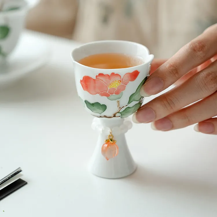 德白纯手绘山茶花高足两瓣陶瓷茶杯功夫茶杯高脚杯单个家用主人杯