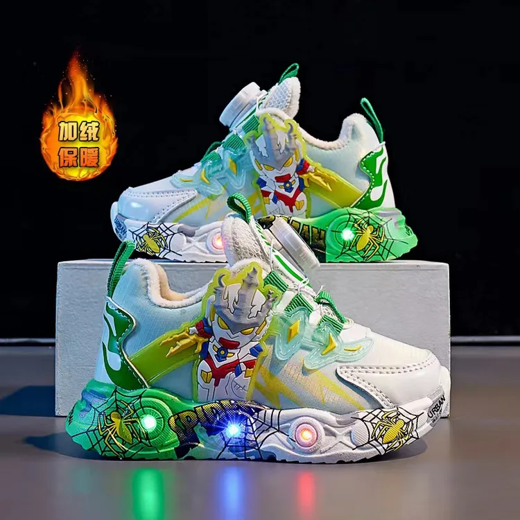 儿童鞋子新款皮面卡通男女宝加绒保暖中小大童冬季软底防滑运动鞋