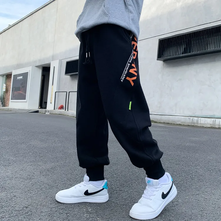 新款儿童裤子宽松休闲春秋男童运动裤韩版中大童卫裤洋气休闲裤潮