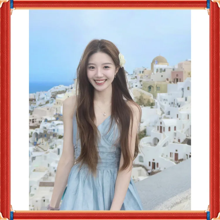 法式茶歇风V领吊带连衣裙女2024夏季新款收腰海边度假风长裙子