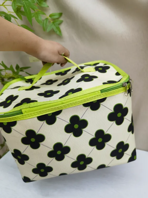 30升四叶草拉链收纳包宝宝衣物化妆品家用整理袋防水手提包收纳袋