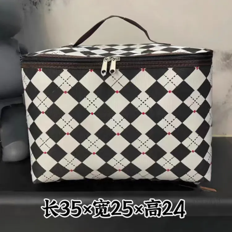 30升棋盘格拉链收纳包宝宝衣物化妆品家用整理袋防水手提包收纳袋