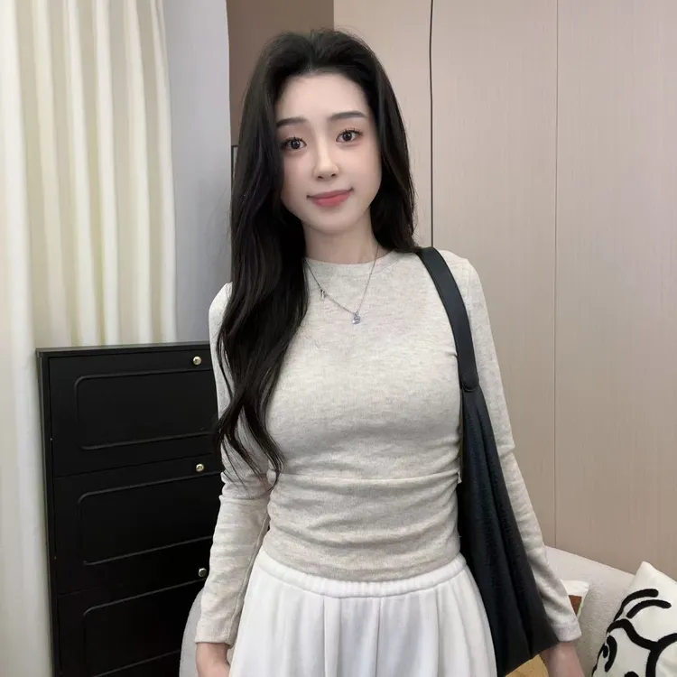 秋冬修身显瘦保暖上衣收腰橡筋长袖女t恤紧身时尚圆领百搭ins