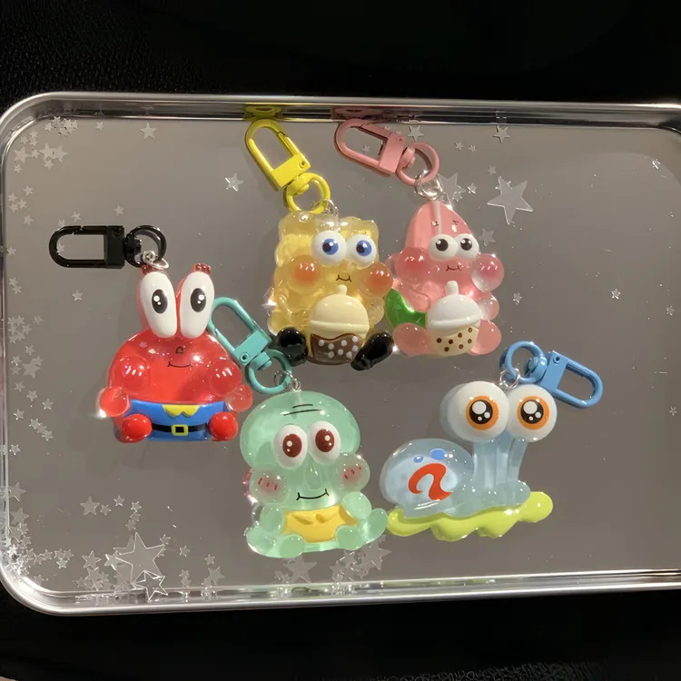 可爱海绵宝宝派大星章包包挂件少女心礼物钥匙扣学生情侣卡通挂饰