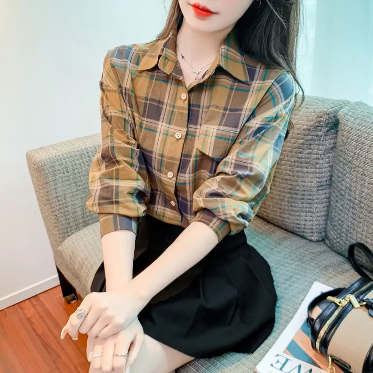 春秋季2025年新款女士纯棉衬衫女洋气全棉英伦风格子宽松休闲外穿