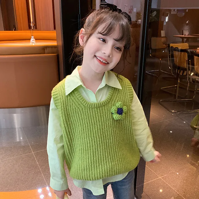 女童针织背心春秋2025新款宝宝韩版纯色针织马甲洋气儿童套装上衣