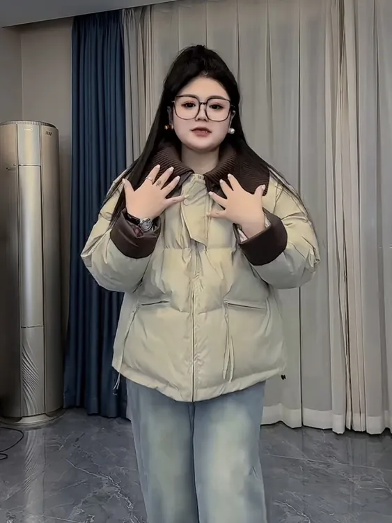 大码女装秋冬新品时尚棉服女韩版拼接领加厚夹棉保暖洋气百搭外套